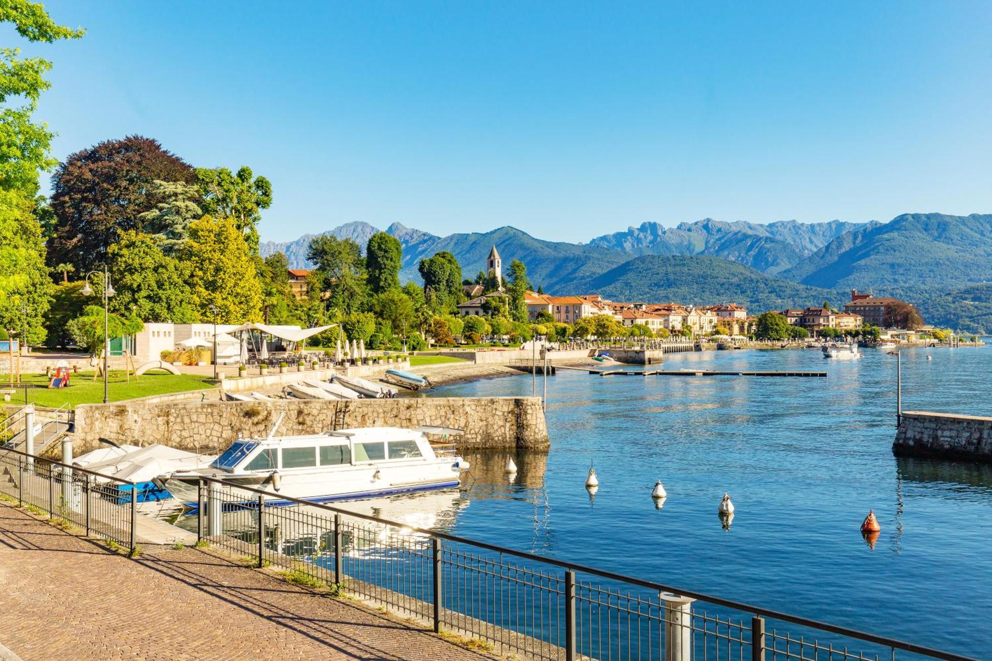 Petalo Bianco 100M From Lake - Happy Rentals Baveno Kültér fotó